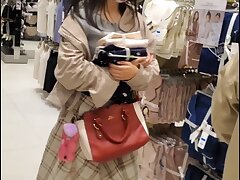 llo_20210422_124504 Japan Lover's Expert Blowjob & Intense Nail Session Thrills Him