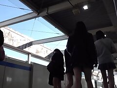 aosett Sizzling MILF Indulges in Ecstatic JAV Bukkake Orgy Extravaganza