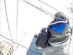 26s Seductive Japanese Tutor Delivers Unforgettable Oral Pleasure