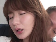 ssis-585-4k Passionate Encounter-Japanese Beauty's Intimate Night with a Strong Partner