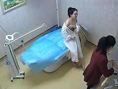 Beauties_show_their_plump_breasts Sultry JAV Star Ignites Desire-Unleash Passion with Her Body Heat