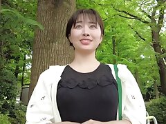 522DHT-0855 Reina Mizushiro's Exotic Night-Gangbang with Two Hung Heroes!