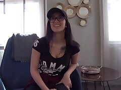 HEYZO-2333 Curvy Goddess-Her Irresistible Curves Get Nailed Hard!