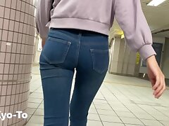 870812 Seductive Japanese Beauties in Stockings Reveal Intimate Secrets